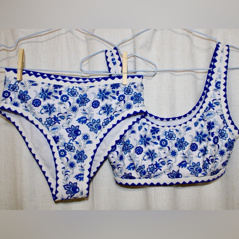 SHEIN Blue and White Floral Bikini
